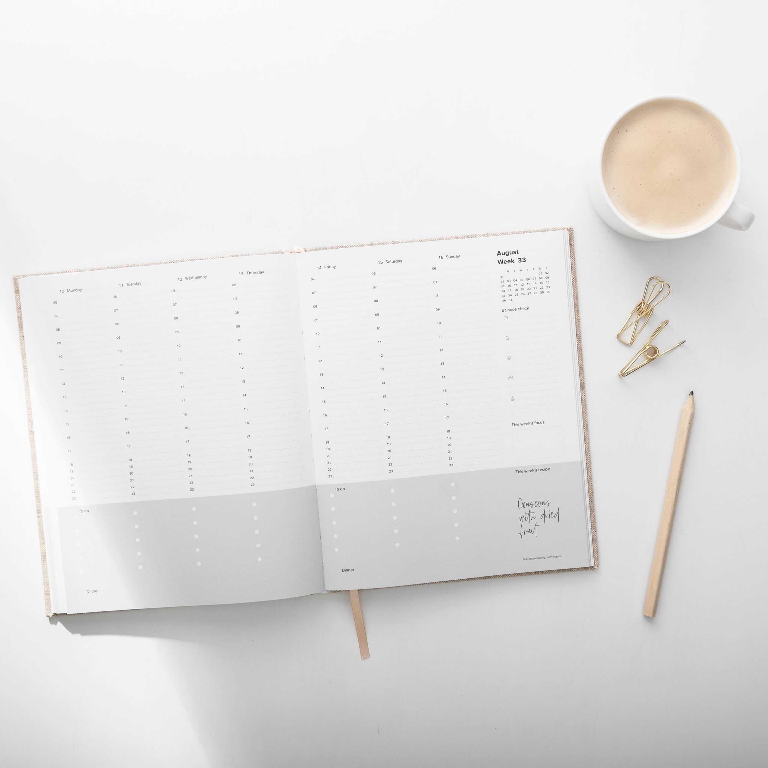 personal planner with days of the week